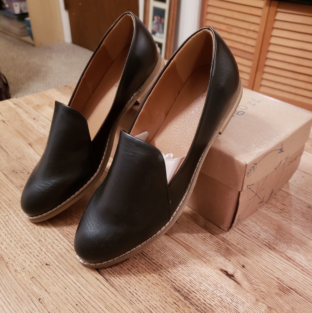 indigo rd Black Loafer *NWB*